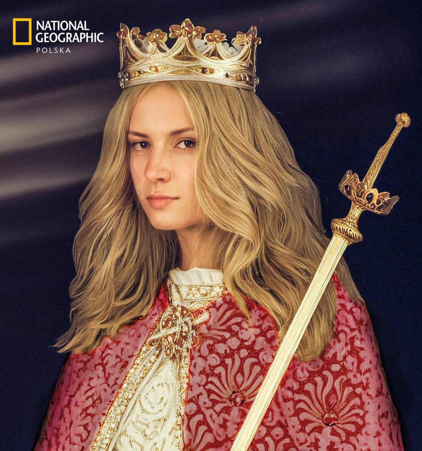 16 października 1384 roku, w wieku 10 lat, została koronowana w Krakowie na króla Polski (koronacja jako rex – król, a nie regina – królowa, co podkreślało jej suwerenną władzę).